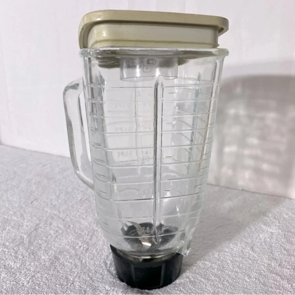 Vintage Blender Glass Replacement Pitcher With  Blades - Picture 3 of 14
